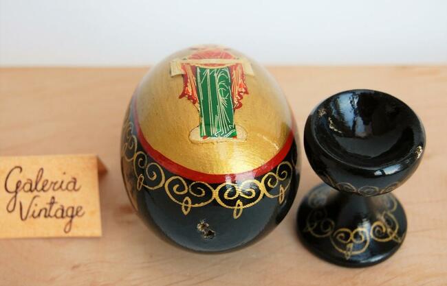 Drewniana pisanka na nóżce, Rosja, ikona Matka Boża