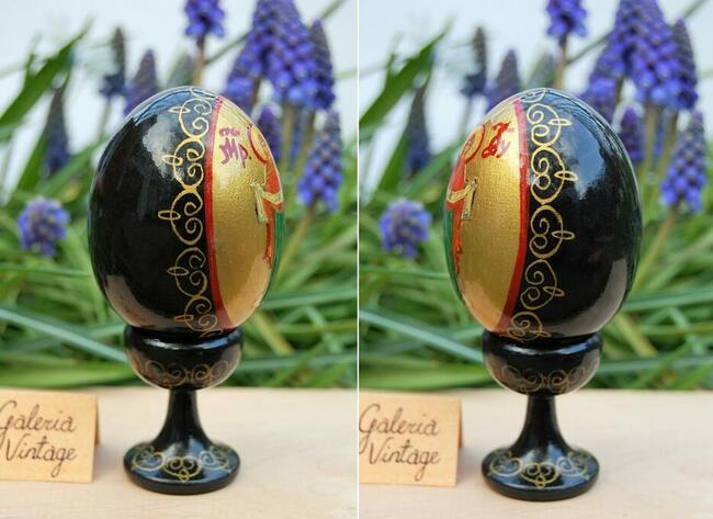 Drewniana pisanka na nóżce, Rosja, ikona Matka Boża