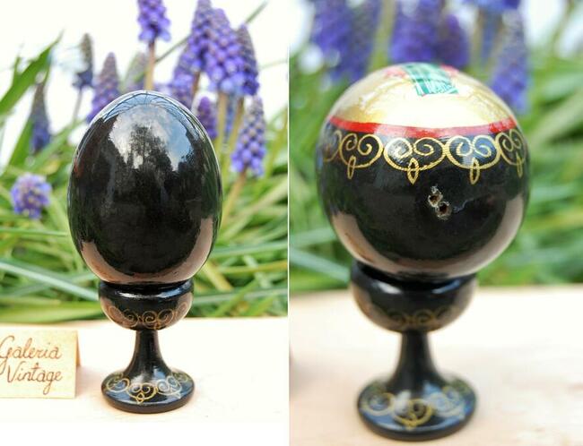 Drewniana pisanka na nóżce, Rosja, ikona Matka Boża