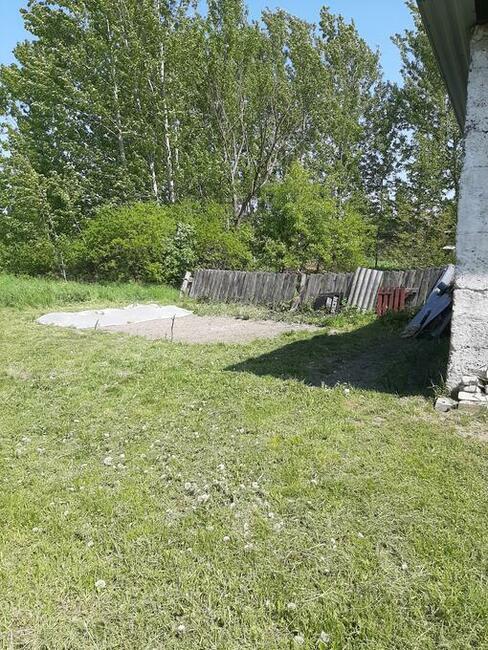 Sprzedam działkę z budynkiem gospodarczym