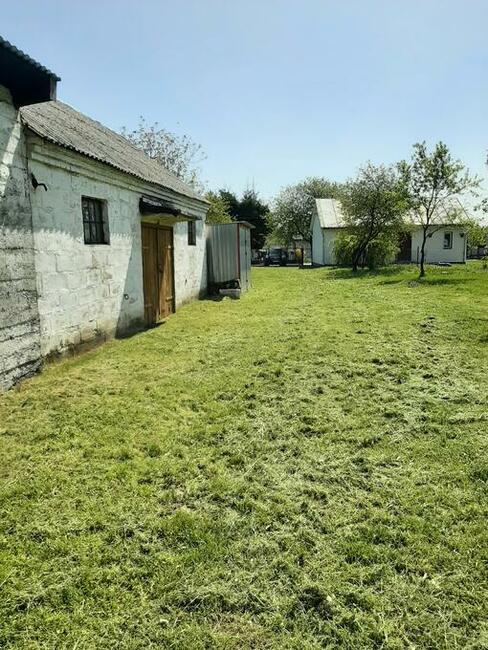 Sprzedam działkę z budynkiem gospodarczym