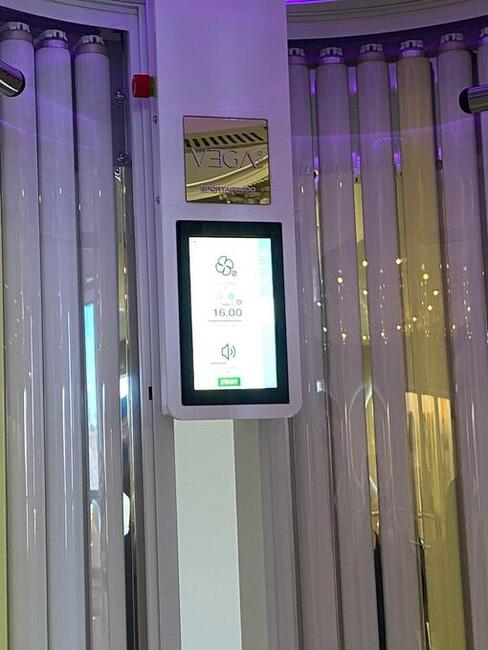 NOWA KABINA SOLARIUM STOJĄCE SPORTARREDO „VEGA E.C.O.”