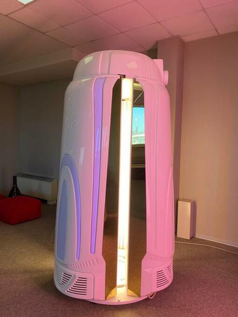 NOWA KABINA SOLARIUM STOJĄCE SPORTARREDO „VEGA E.C.O.”