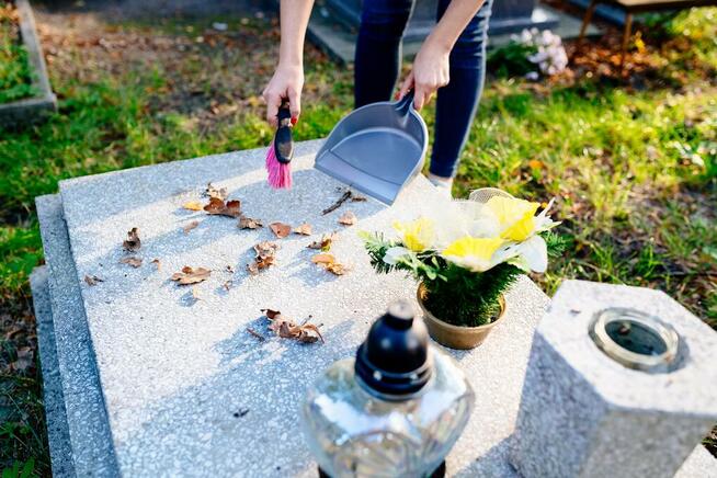 Sprzątanie Grobów Legnica Opieka Nad Grobami