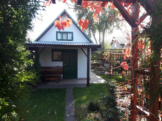 Działka rekreacyjna z murowaną altanką Tarnobrzeg – Kamionka