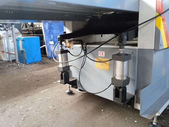 Foliarka półautomatyczna Loretta CTL-SS-550