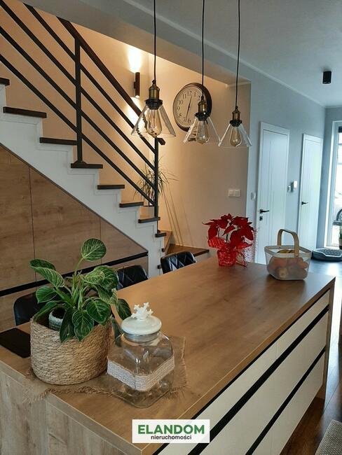 Bliźniak z ogródkiem, gotowy do wprowadzenia