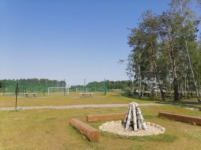 Nowy dom w zabudowie bliźniaczej na osiedlu w Bojanie.