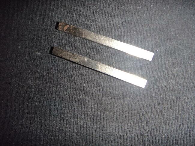 Nóż tokarski kształtowy oprawkowy 5x5x62 M2