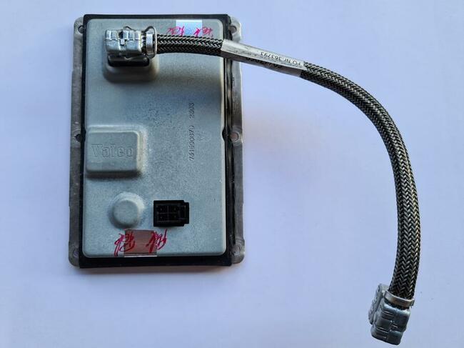 Uszkodzona przetwornica Xenon Valeo LAD5GL Audi + wiązka