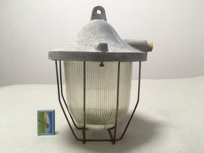 PRL loft industrial vintage lampa wisząca Nowa uszczelka