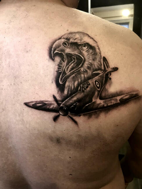 Wykonuję tatuaże artystyczne w celu poszerzenia portfolio