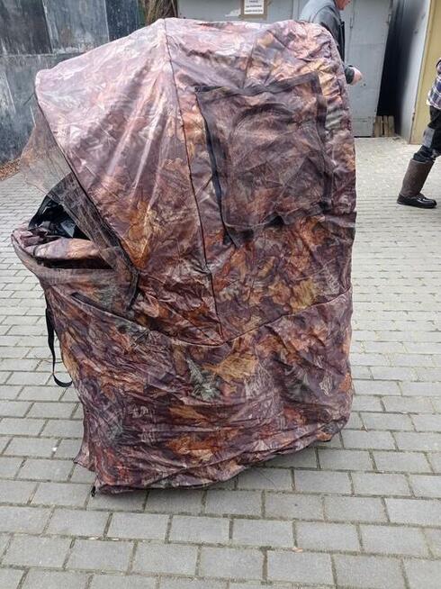 Krzesełko z namiotem na polowania lub ryby