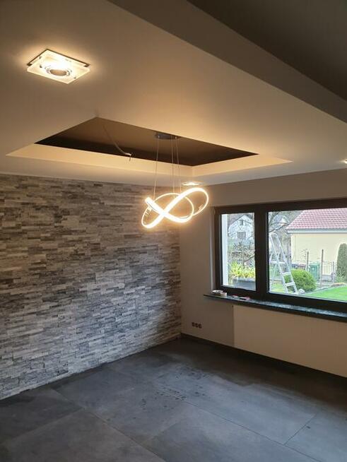 Usługi remontowo-budowlane układanie płytek