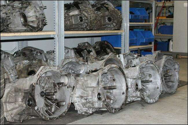 Obudowa skrzyni biegów Master 2.3 DCI 3.0 DCI Trafic 2.0 DCI