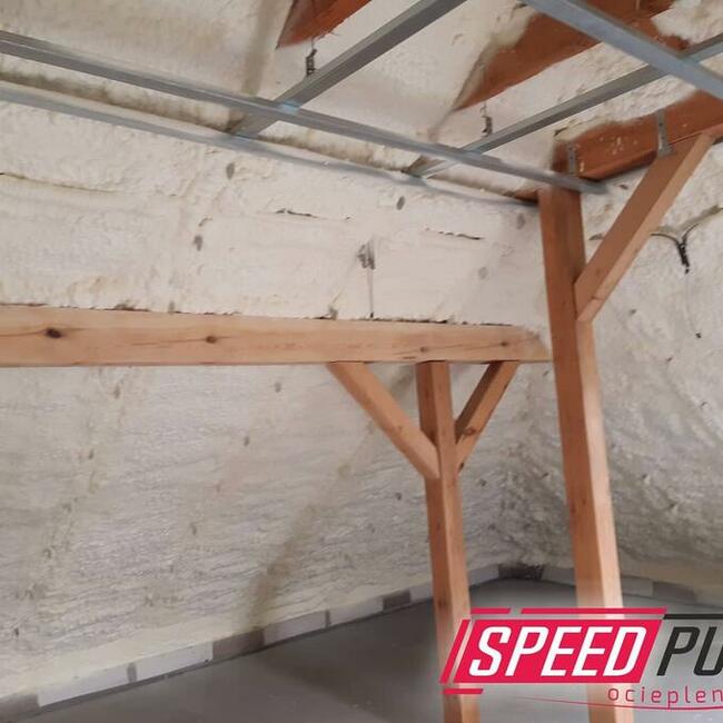 Piana PUR Ocieplanie Poddasze Wiązary Strop Pyrzyce SpeedPur