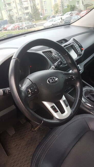 Sprzedam auto Suv Kia Sportage3