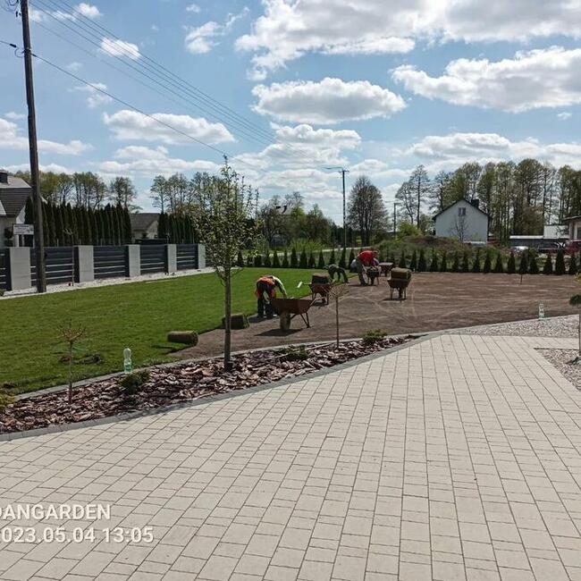 #Usługi ogrodnicze kompleksowo, #trawa z rolki z dowozem.