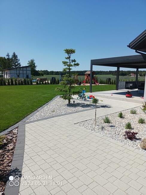 #Usługi ogrodnicze kompleksowo, #trawa z rolki z dowozem.