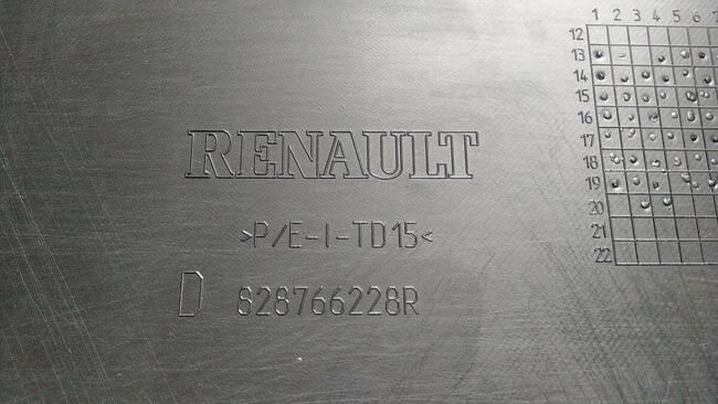 Listwa drzwi prawych tylnych Captur 828766228R