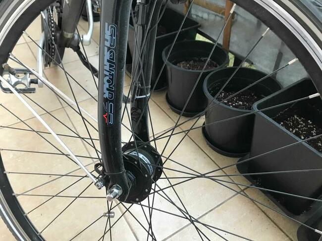 Rower Podróżny z Pełnym Wyposażeniem