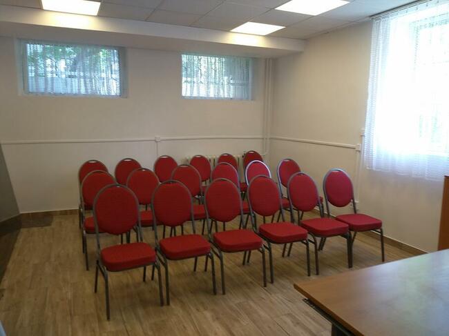 Ksawerów 168 m2 Centrum Konferencyjne biuro