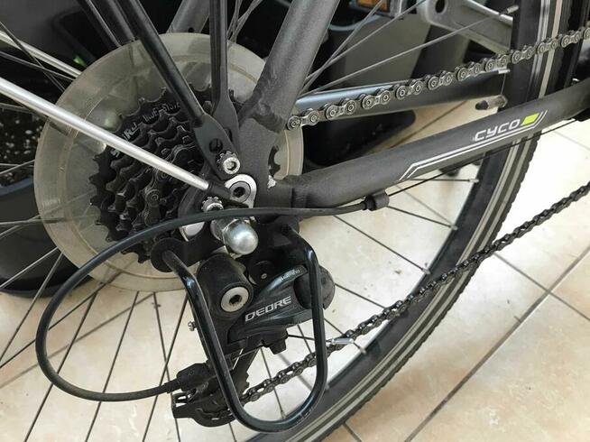 Rower Podróżny z Pełnym Wyposażeniem