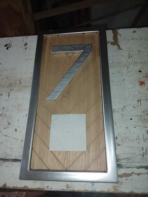 dekoracja na ściane / korytarz