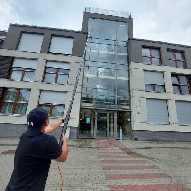 Mycie okien i elewacji