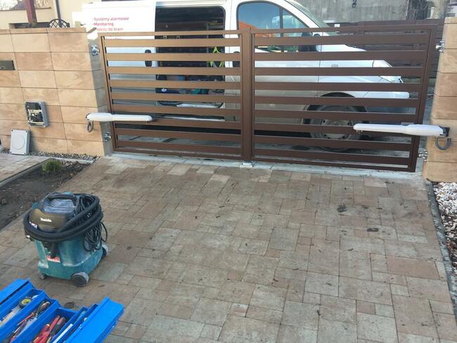 Napędy bram, Domofony, Wideodomofony, Kamery, Alarmy