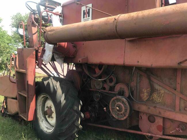 kombajn International McCormick na częśći