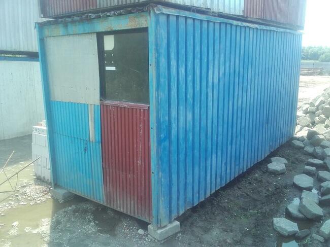 Sprzedam używane kontenery socjalne budowlane.