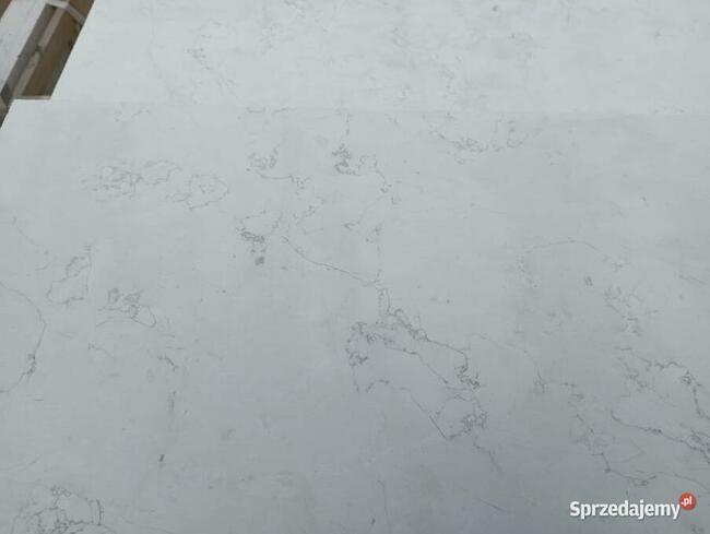 Płytki marmurowe BIANCONE pasy 2 cm szczotka