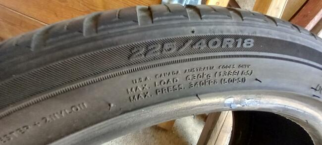 Opony Wielosezonowe 225/40-18