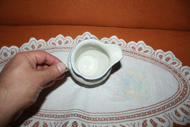 Stary mlecznik Porcelana Wałbrzych Niebieski pasek