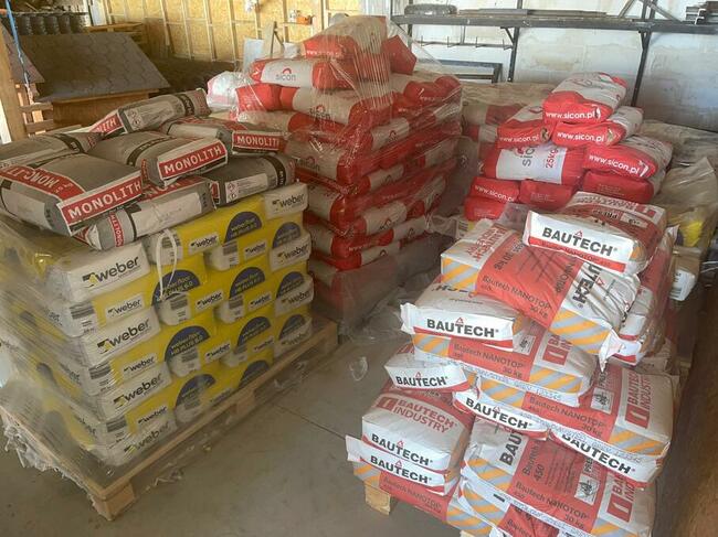 Posypki utwardzające do betonu, impregnaty, siatki itd.