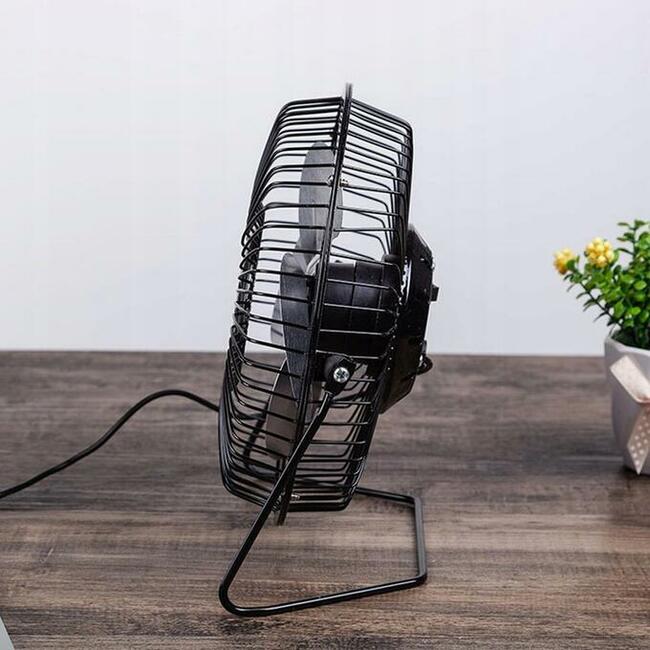 Mocny Wiatrak Metalowy Wiatraczek Na USB. Polecam.