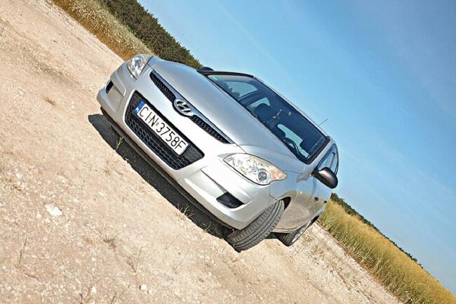 Hyundai i30 Srebrny 2007 hatchback