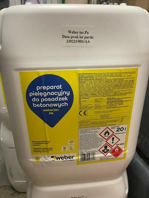 Posypki utwardzające do betonu, impregnaty, siatki itd.