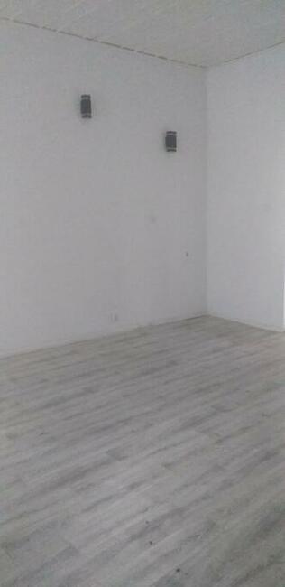 lokal 54m2 na działalność