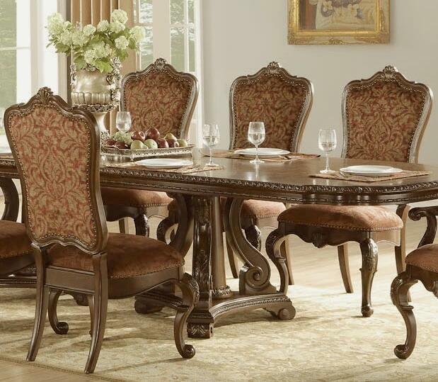 Sypialnia stylowa zdobiona.