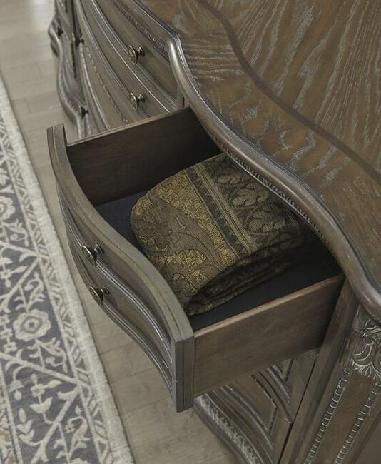 Sypialnia stylowa zdobiona.