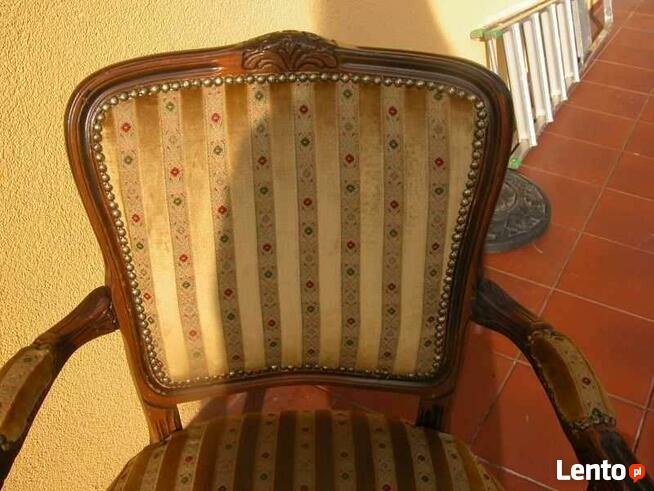 fotel ludwik z piękną tapicerką