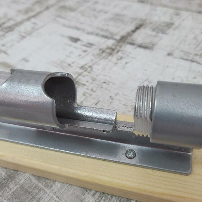 Dziadek do orzechów na podstawce mocny stalowy zilner