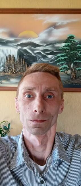 Szukam dziewczyny do stałego i poważnego związku