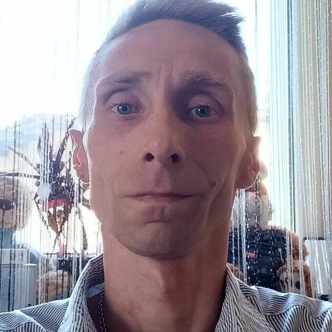 Szukam dziewczyny do stałego i poważnego związku