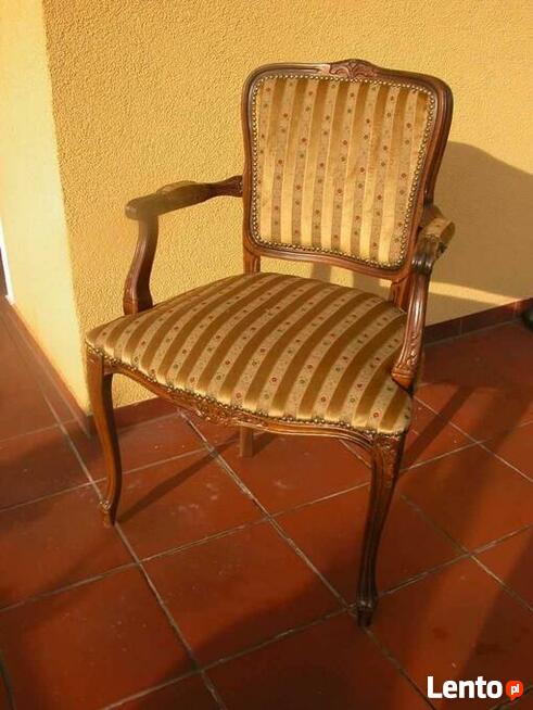 fotel ludwik z piękną tapicerką