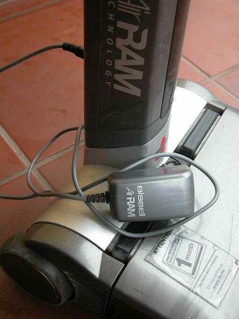 bezprzewodowy odkurzacz Bissell 1047N airram