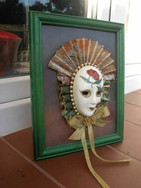 obraz - obrazek z pierrotem porcelanowym