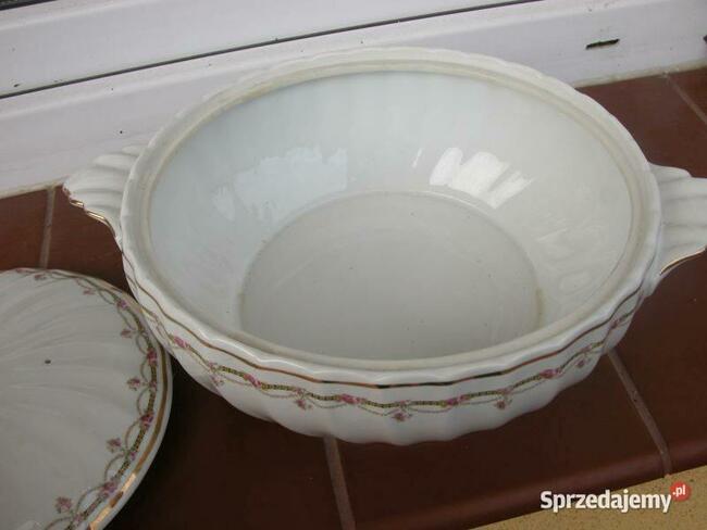 porcelanowa waza sygnowana